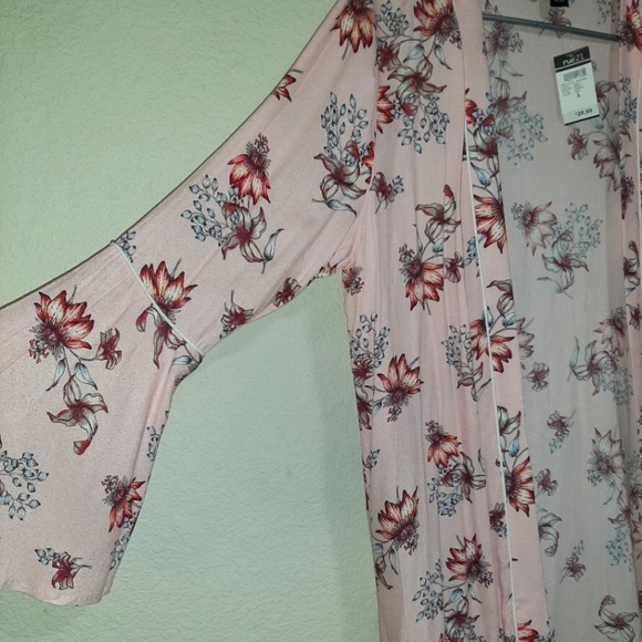 Pink Floral Kimono - Picture 1 of 7